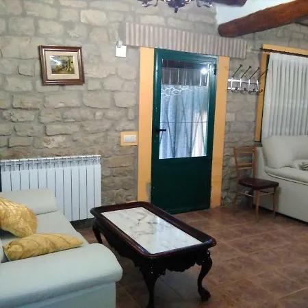 Casa Rural Miguel Holiday home *